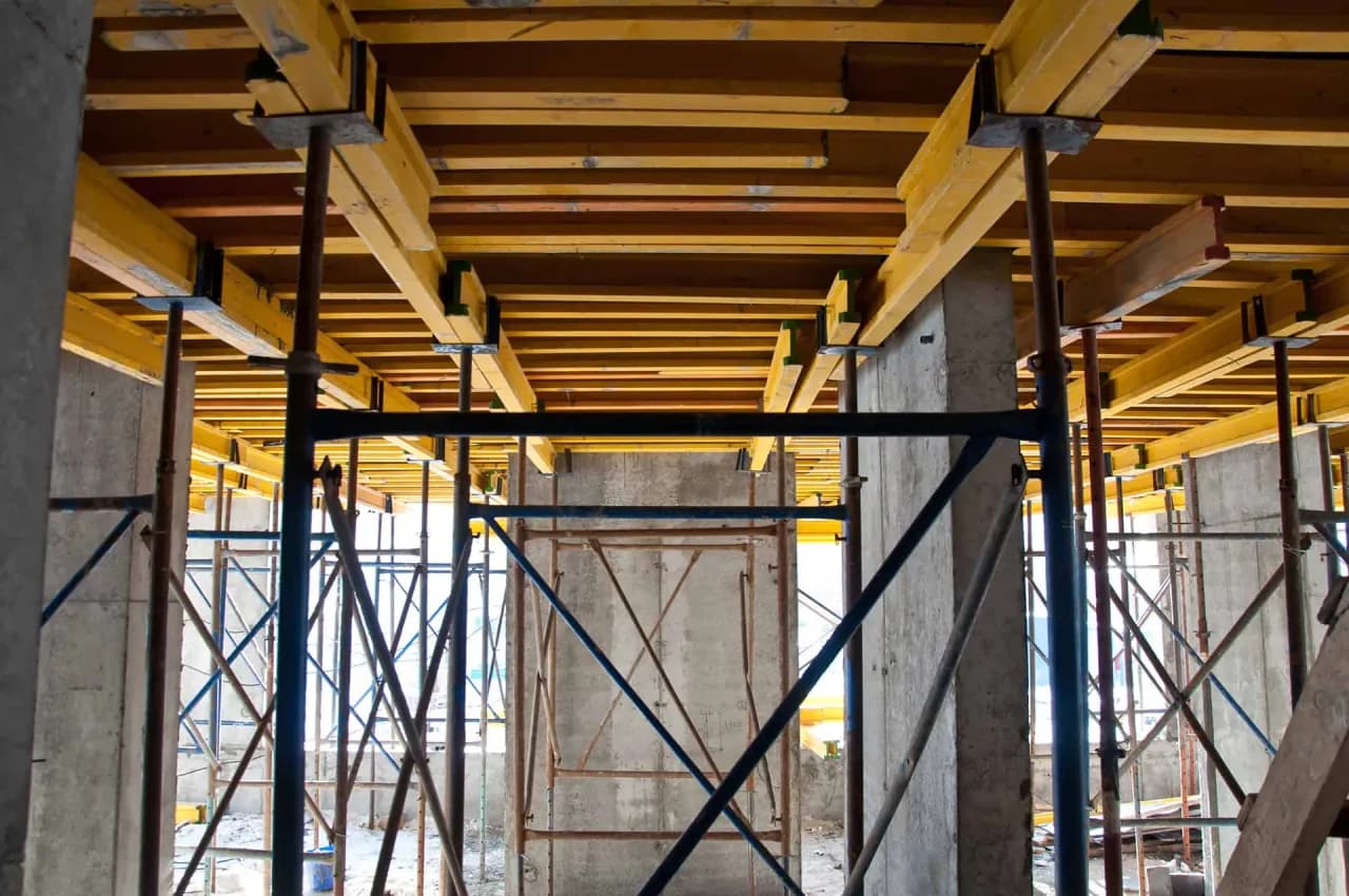 Jak zaszalować strop - uniknij najczęstszych błędów w budowie